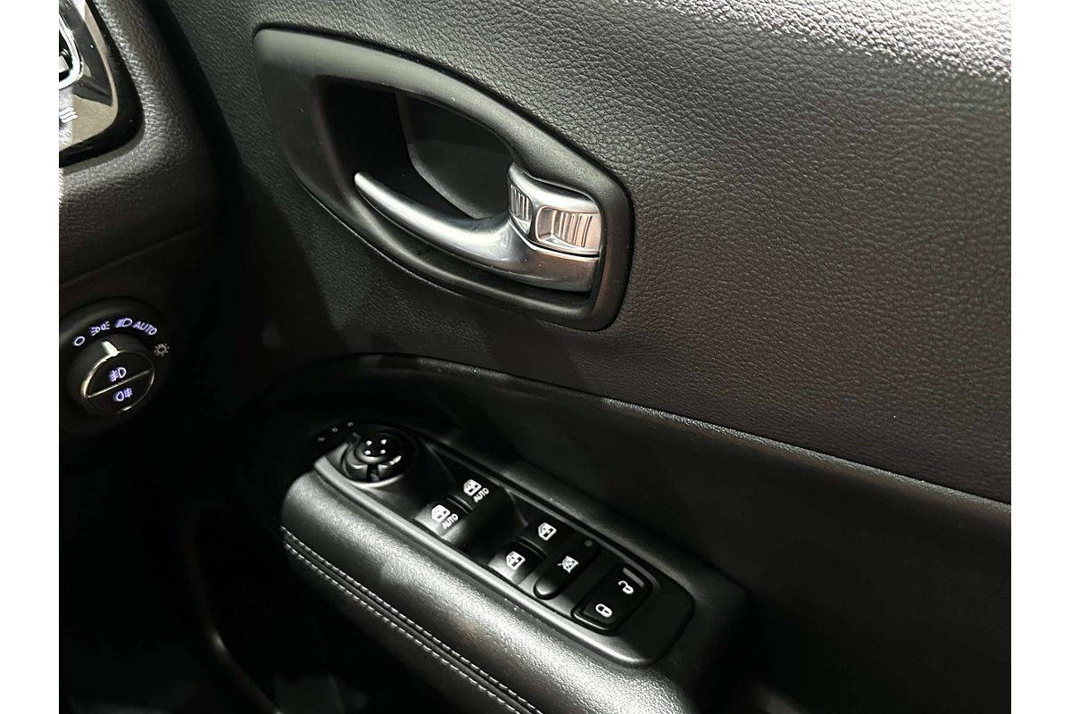2020 Jeep Compass Night Eagle M6