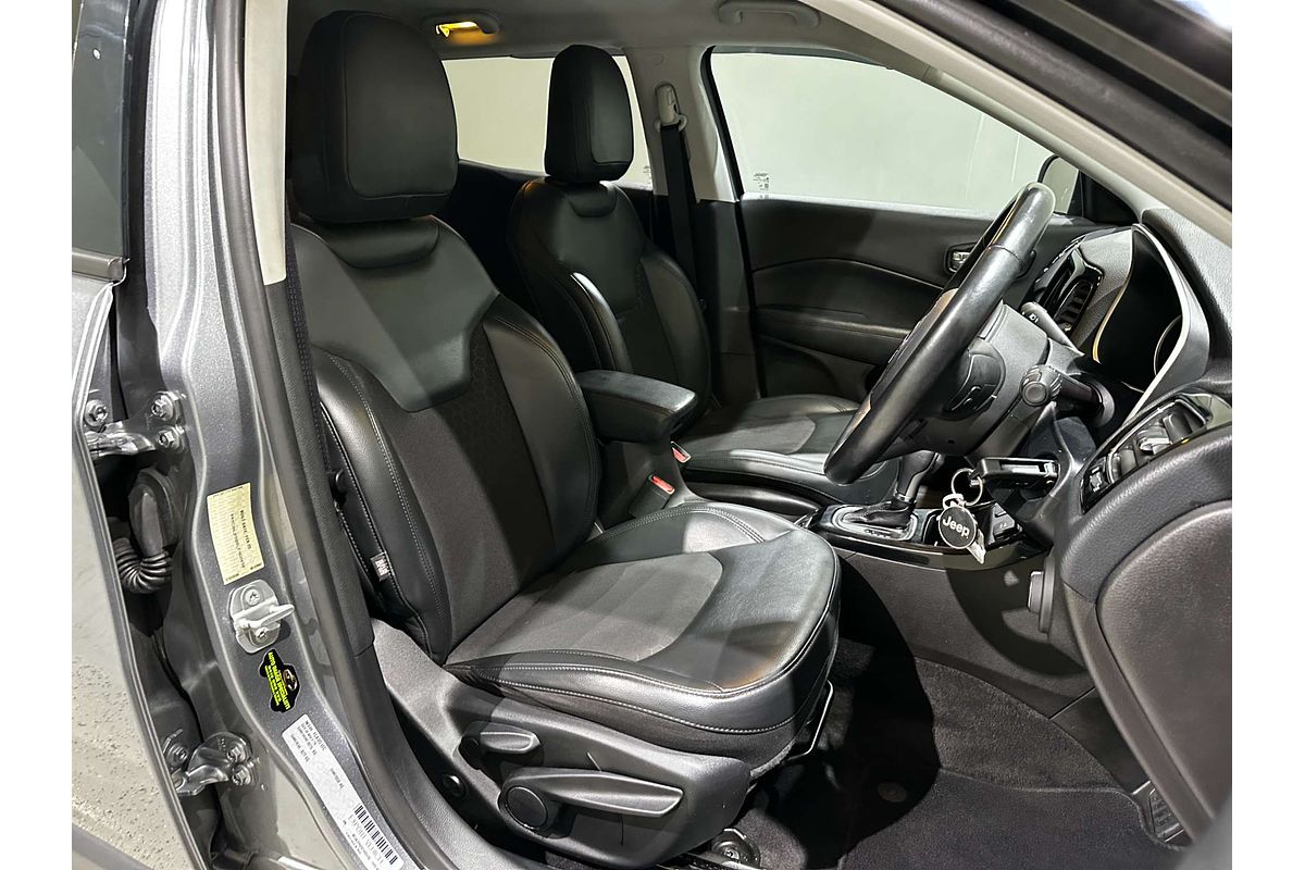 2020 Jeep Compass Night Eagle M6