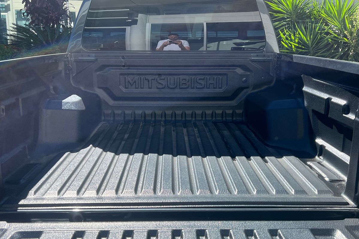 2024 Mitsubishi Triton GLS MV 4X4