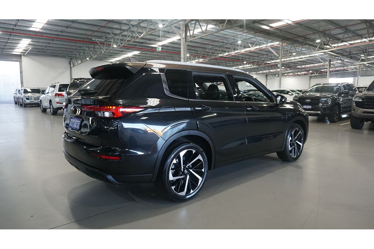 2023 Mitsubishi Outlander Exceed Tourer ZM