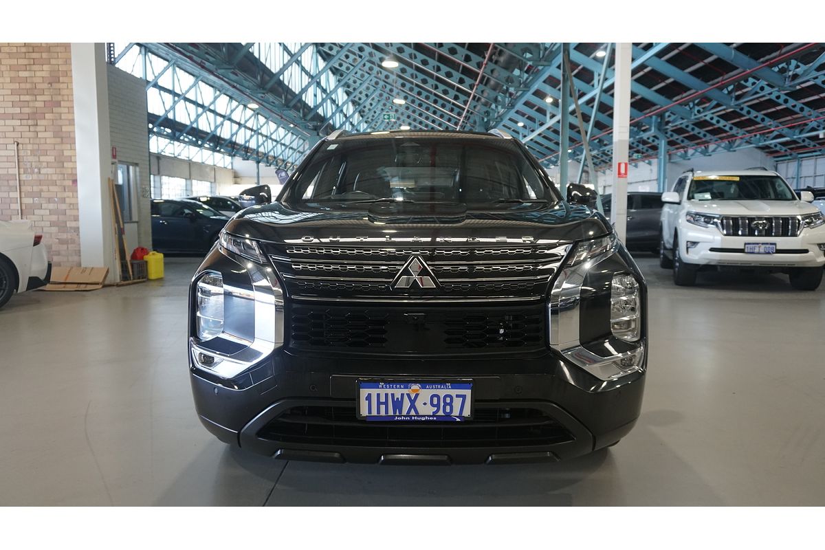 2023 Mitsubishi Outlander Exceed Tourer ZM