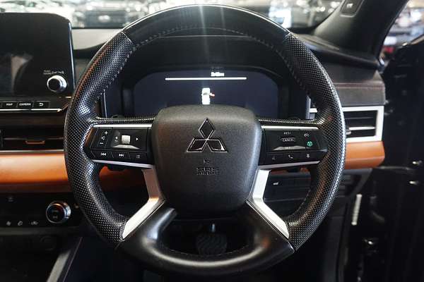 2023 Mitsubishi Outlander Exceed Tourer ZM