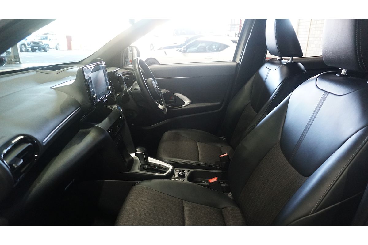 2022 Toyota Yaris Cross Urban MXPJ15R