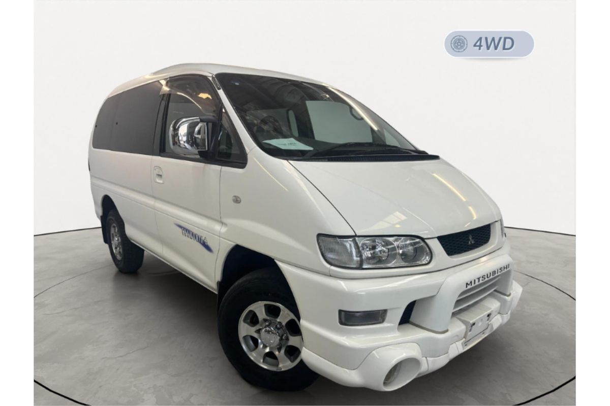 2005 Mitsubishi Delica Spacegear Chamonix PD6W