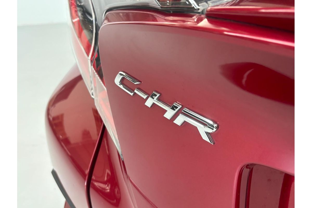 2017 Toyota C-HR ZYX10