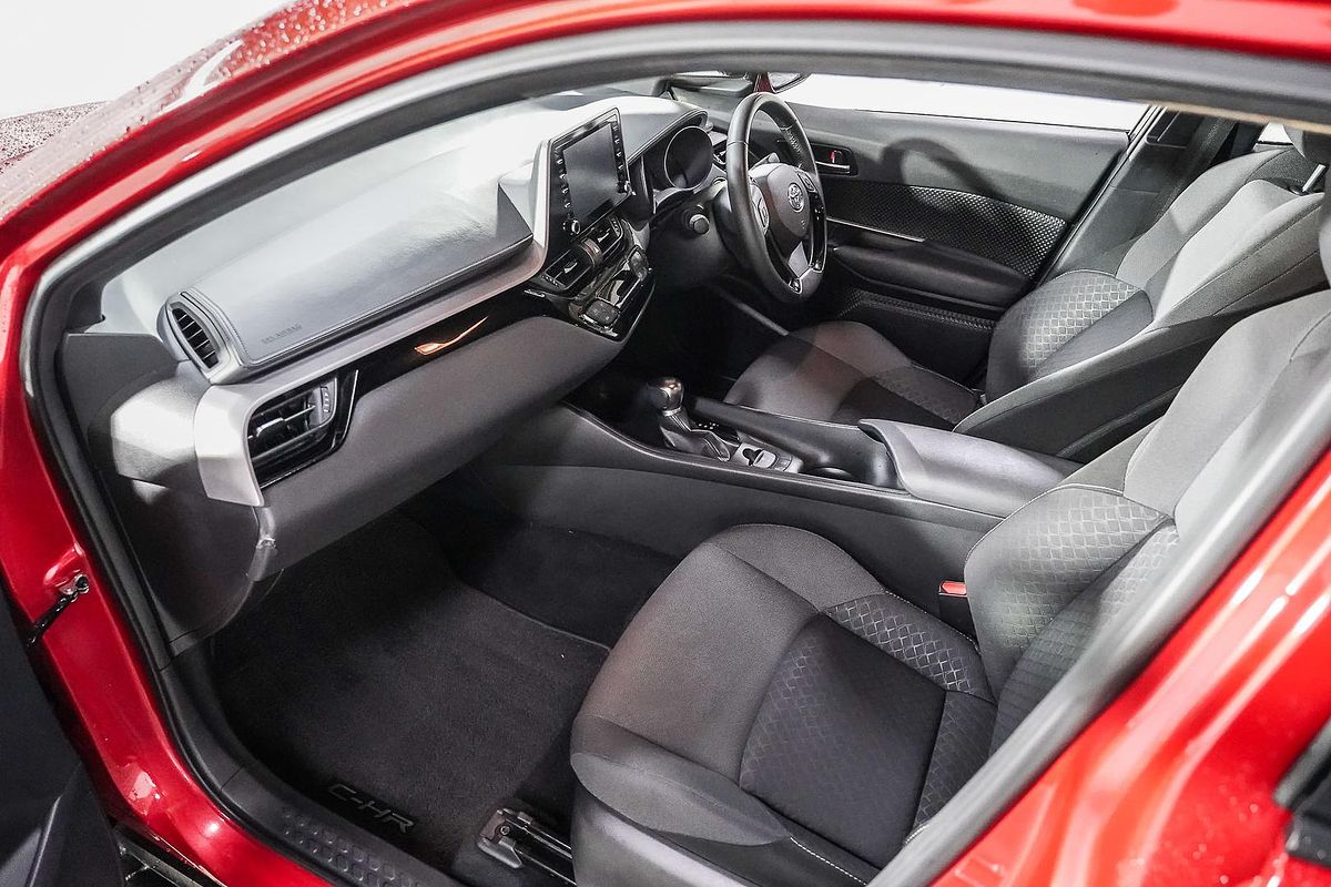 2023 Toyota C-HR GXL NGX10R