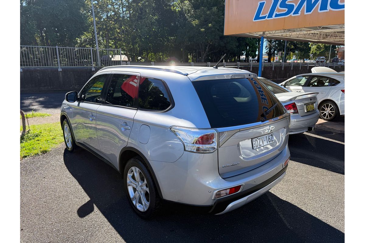 2014 Mitsubishi Outlander ES ZJ