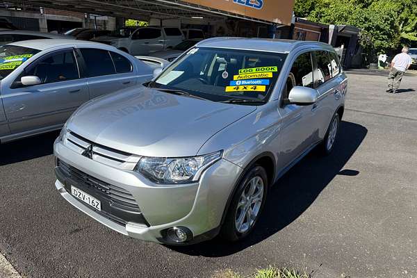 2014 Mitsubishi Outlander ES ZJ