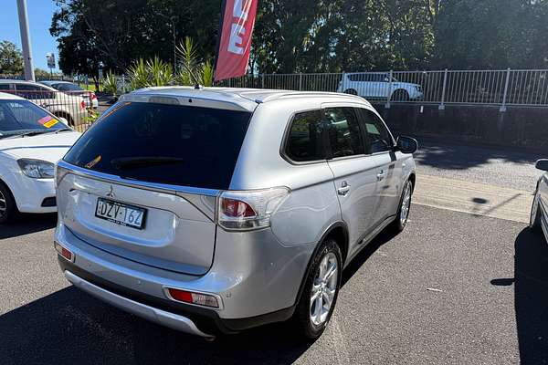 2014 Mitsubishi Outlander ES ZJ