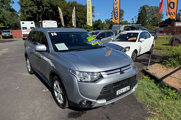 2014 Mitsubishi Outlander ES ZJ