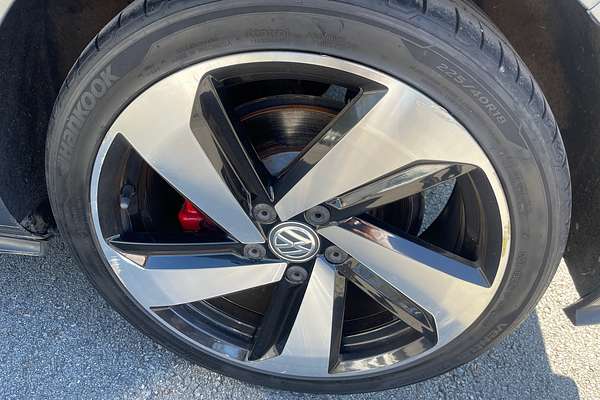 2017 Volkswagen Golf GTI 7.5