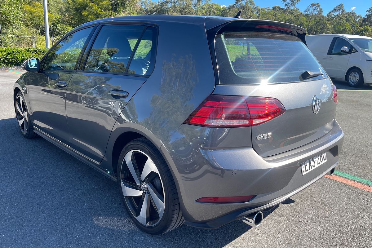 2017 Volkswagen Golf GTI 7.5