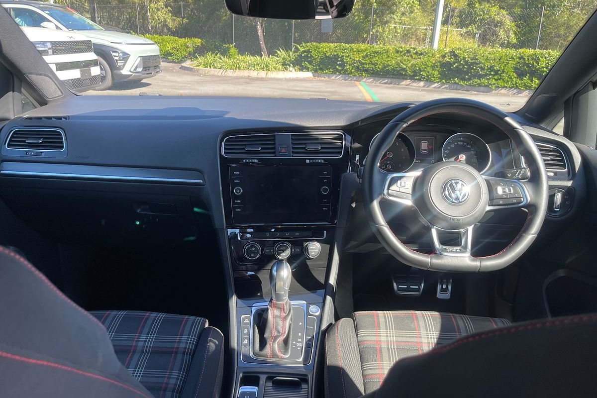 2017 Volkswagen Golf GTI 7.5