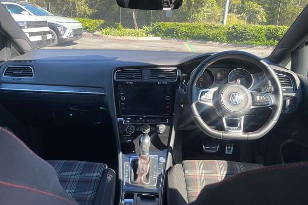 2017 Volkswagen Golf GTI 7.5