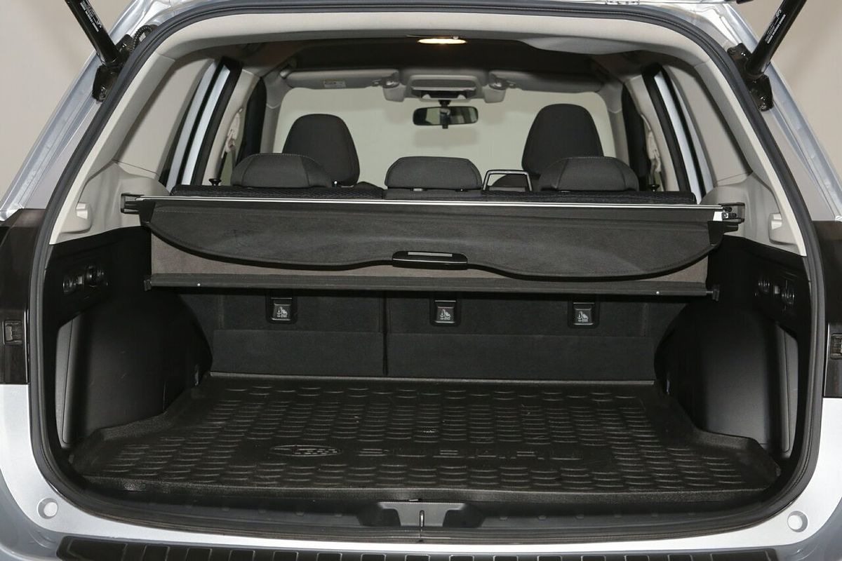 2019 Subaru Forester 2.5i Premium S5