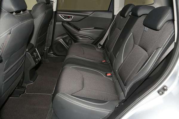 2019 Subaru Forester 2.5i Premium S5