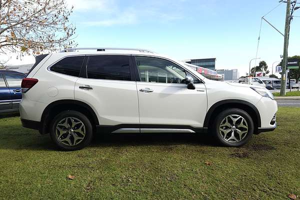 2024 Subaru Forester Hybrid L S5