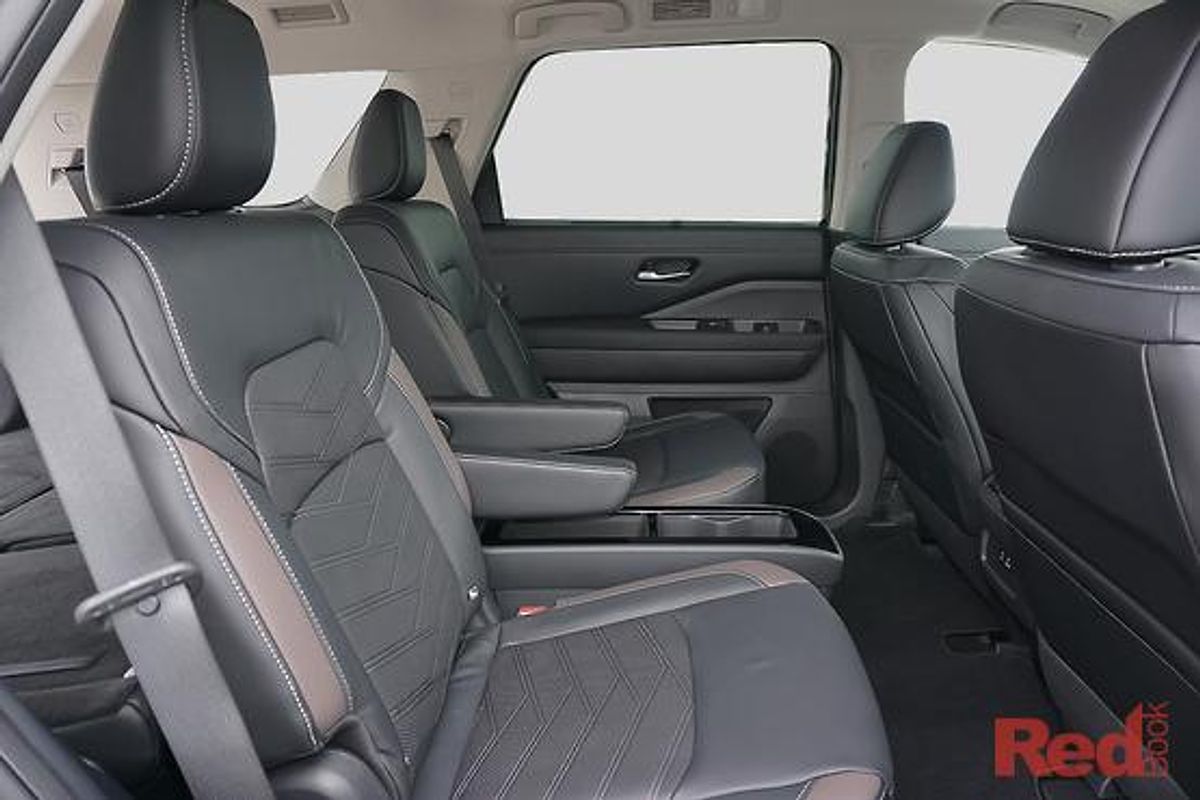 2025 Nissan Pathfinder Ti-L R53