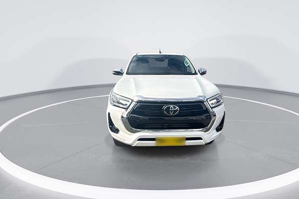 2020 Toyota Hilux SR5 GUN126R 4X4
