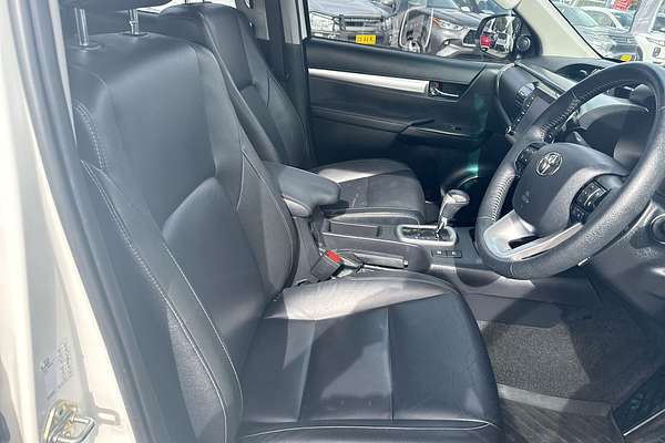 2020 Toyota Hilux SR5 GUN126R 4X4