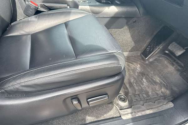 2020 Toyota Hilux SR5 GUN126R 4X4