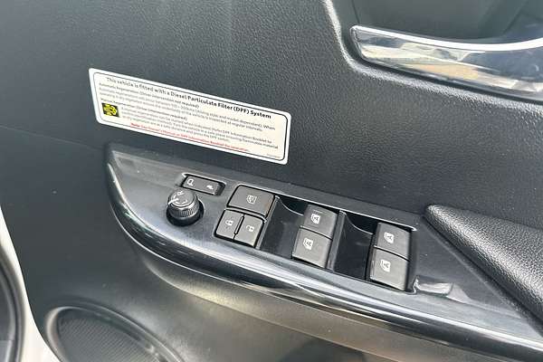 2020 Toyota Hilux SR5 GUN126R 4X4