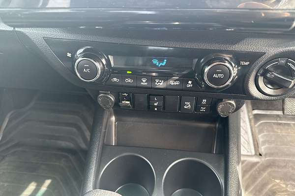 2020 Toyota Hilux SR5 GUN126R 4X4