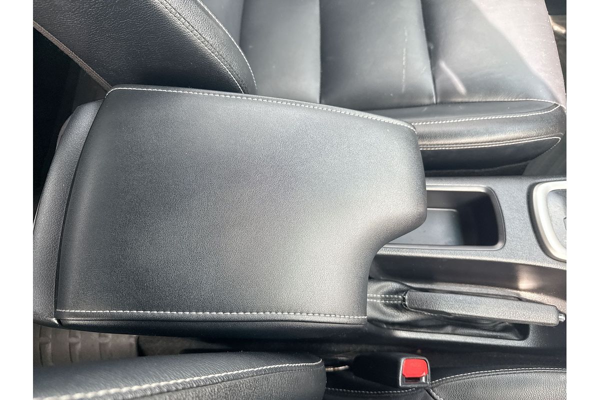 2020 Toyota Hilux SR5 GUN126R 4X4