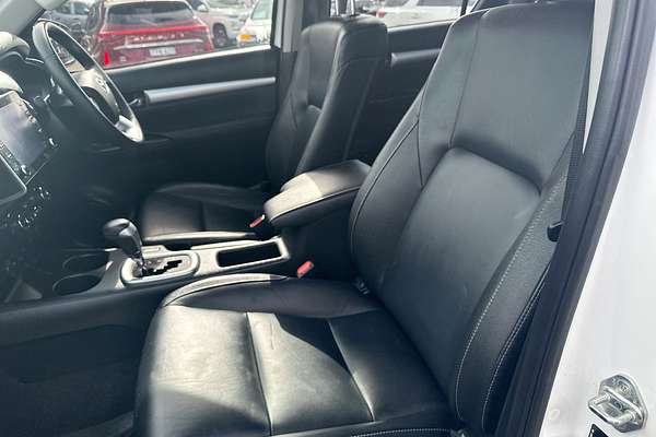2020 Toyota Hilux SR5 GUN126R 4X4