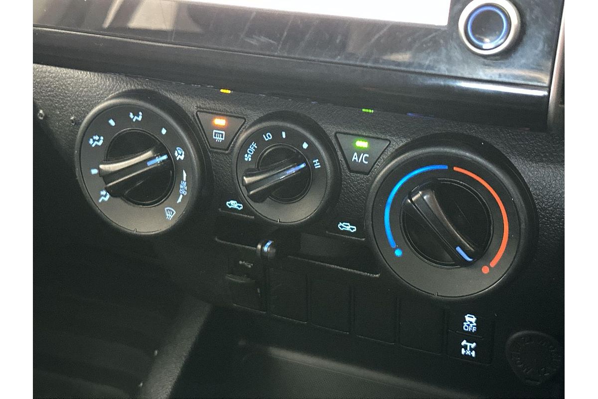 2021 Toyota Hilux SR GUN126R 4X4