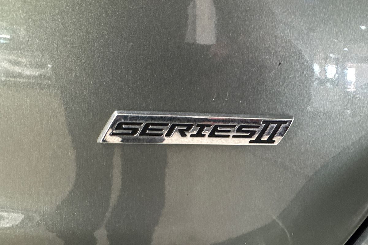 2016 Holden Commodore SV6 Black VF Series II