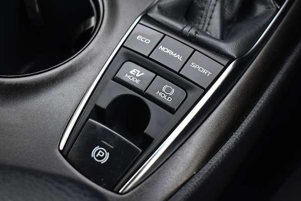 2024 Toyota Camry Ascent AXVH70R