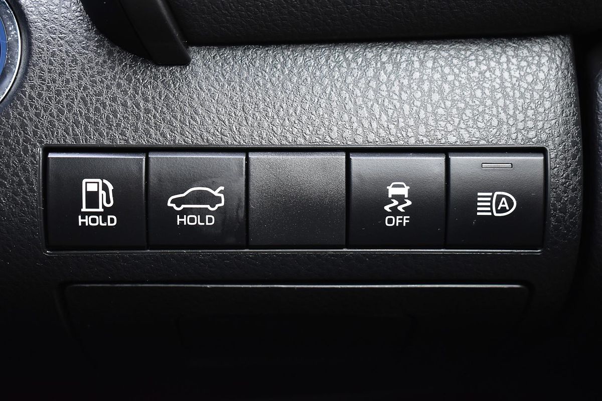 2024 Toyota Camry Ascent AXVH70R