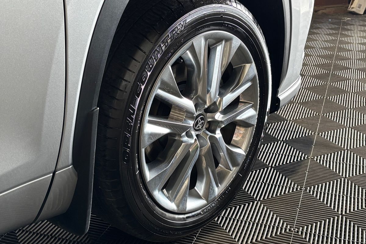 2024 Toyota Kluger Grande AXUH78R