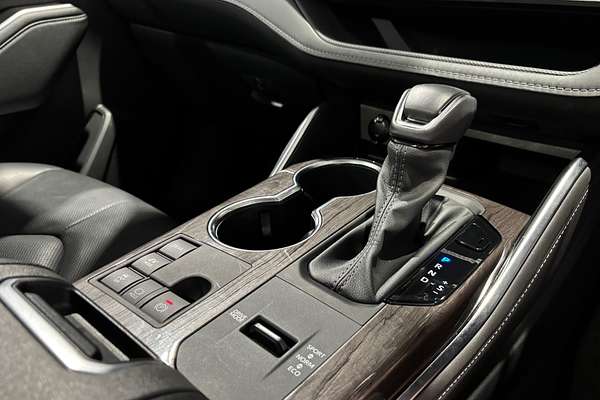 2024 Toyota Kluger Grande AXUH78R