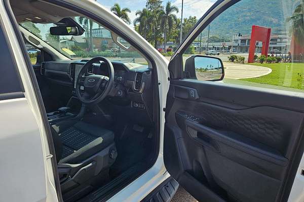 2022 Ford Everest Ambiente 2.0L