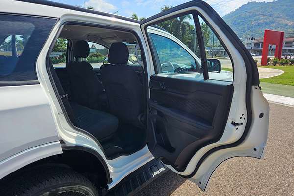 2022 Ford Everest Ambiente 2.0L