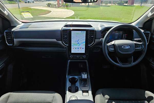 2022 Ford Everest Ambiente 2.0L