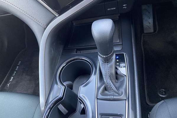 2018 Toyota Camry Ascent ASV70R
