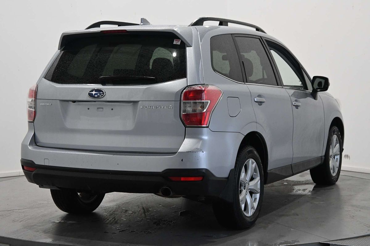 2015 Subaru Forester 2.5i-L S4