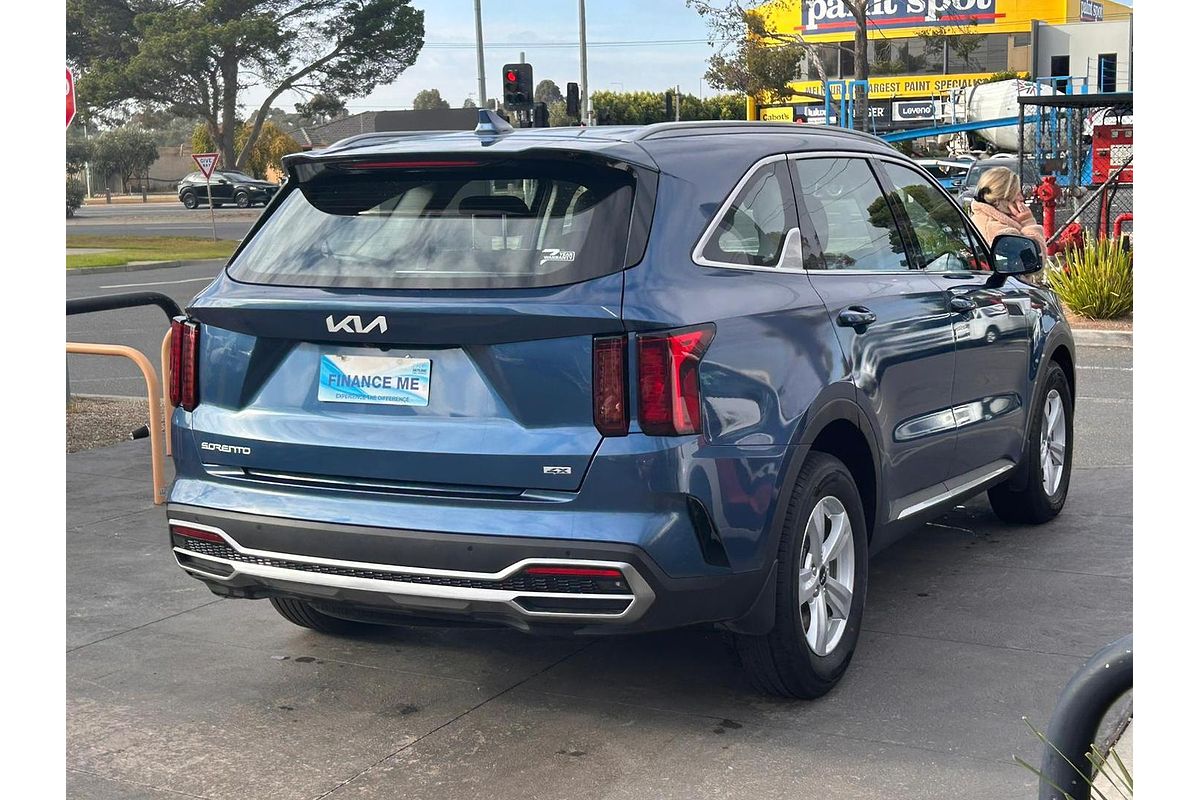 2023 Kia Sorento S MQ4