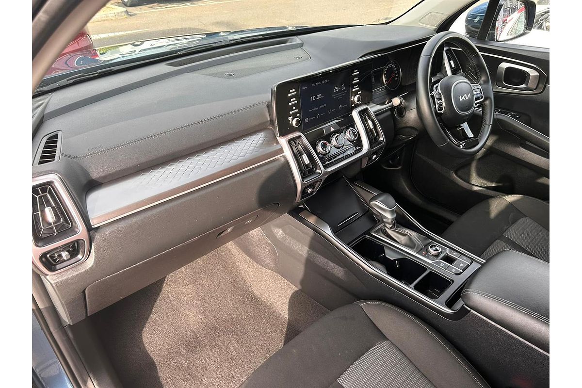 2023 Kia Sorento S MQ4