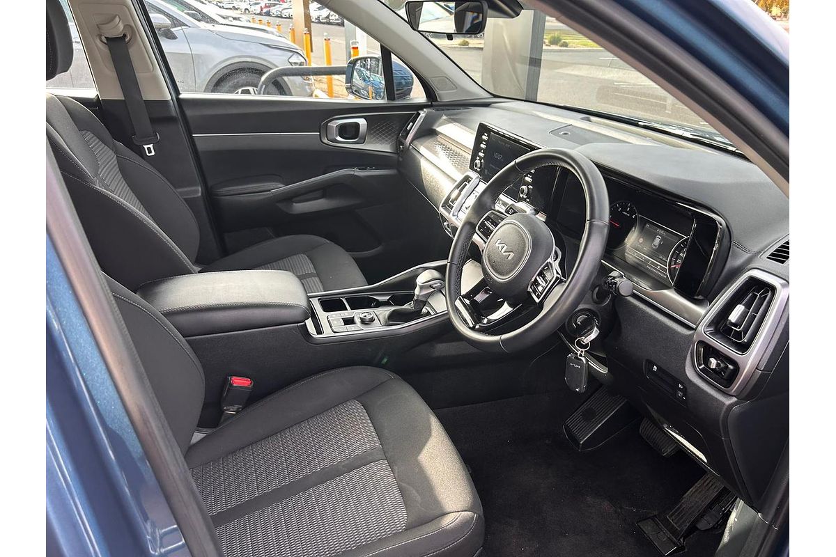 2023 Kia Sorento S MQ4