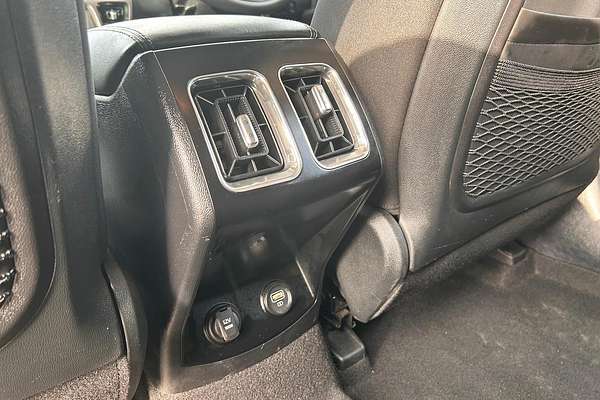2023 Kia Sorento S MQ4