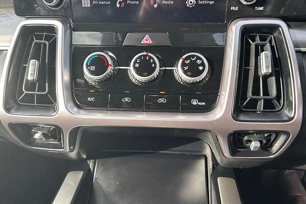 2023 Kia Sorento S MQ4