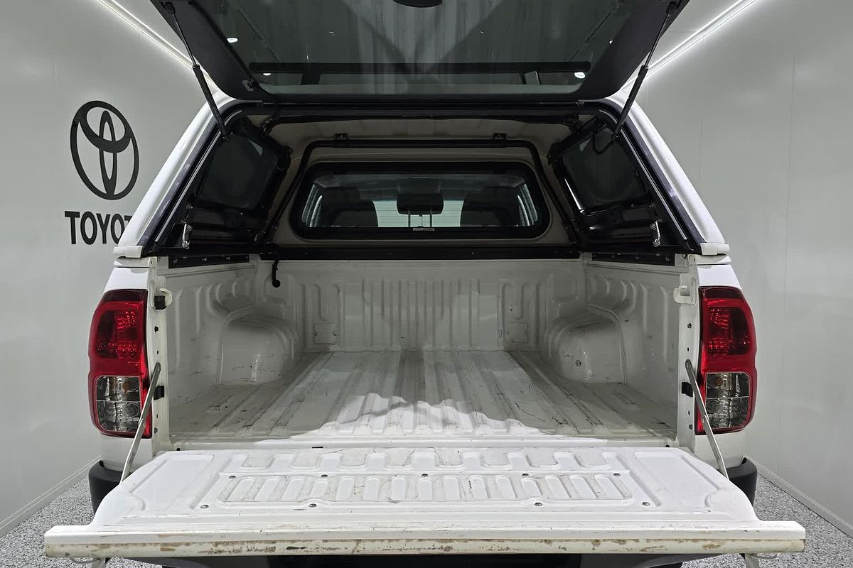 2019 Toyota Hilux Hilux 4x2 SR 2.8L T Diesel Automatic Double Cab GUN136R Rear Wheel Drive