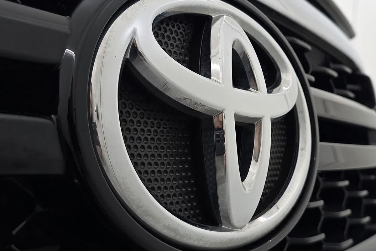 2019 Toyota Hilux Hilux 4x2 SR 2.8L T Diesel Automatic Double Cab GUN136R Rear Wheel Drive