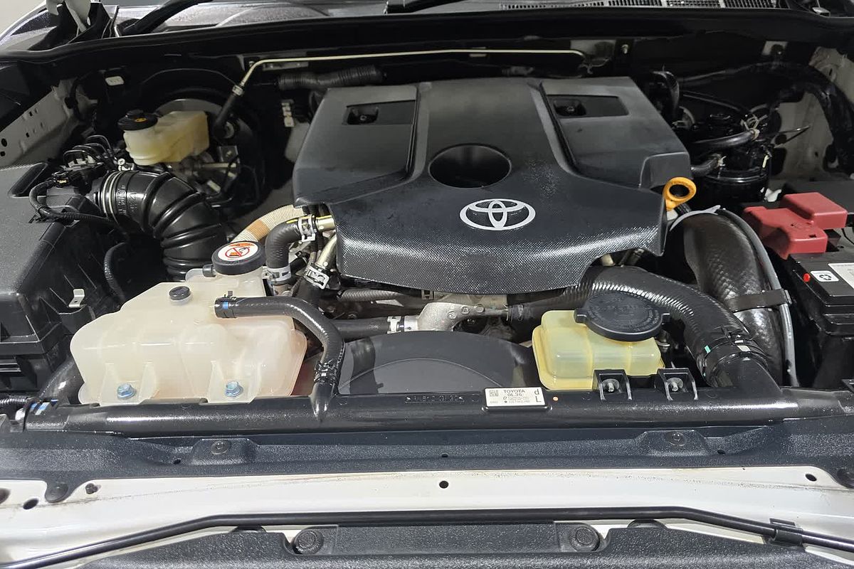2019 Toyota Hilux Hilux 4x2 SR 2.8L T Diesel Automatic Double Cab GUN136R Rear Wheel Drive