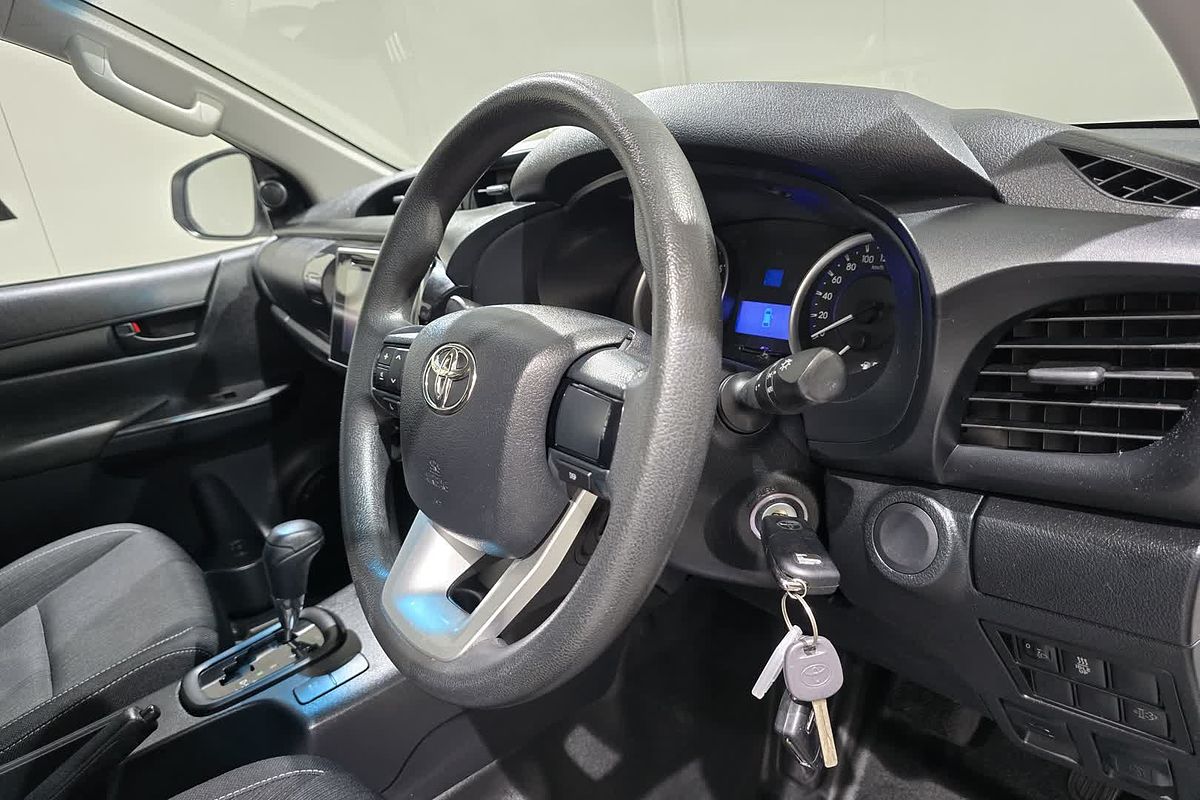 2019 Toyota Hilux Hilux 4x2 SR 2.8L T Diesel Automatic Double Cab GUN136R Rear Wheel Drive