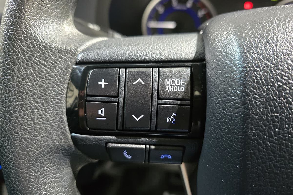 2019 Toyota Hilux Hilux 4x2 SR 2.8L T Diesel Automatic Double Cab GUN136R Rear Wheel Drive